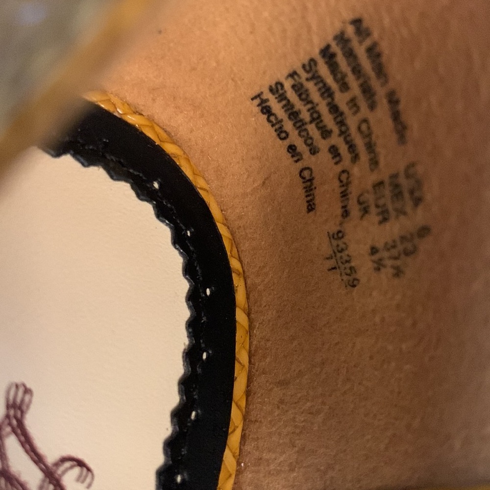 Lela Rose (For Payless) heels w/ black bow accent! Mustard color/weave pattern! - Picture 7 of 10